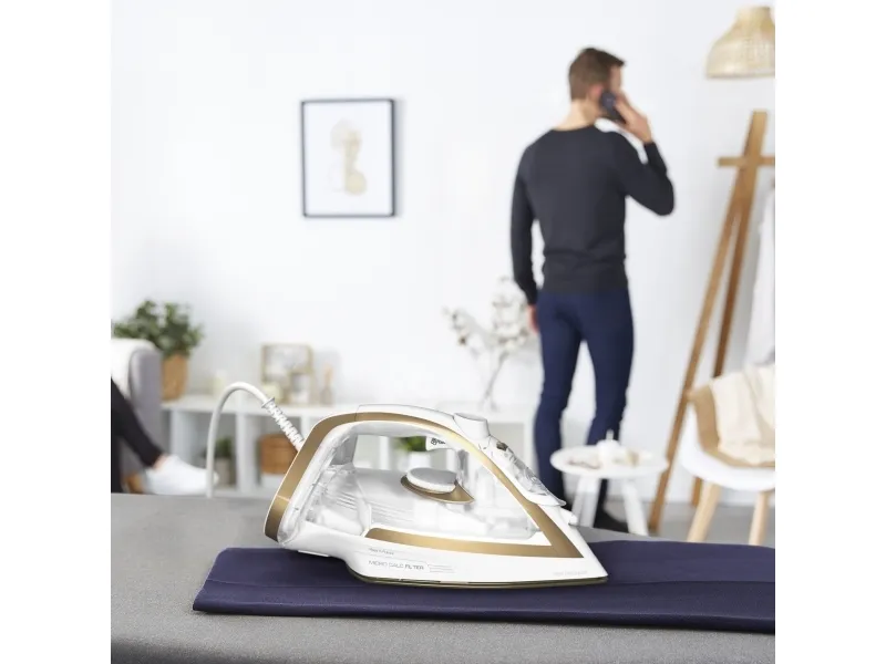 Tefal Puregliss FV8042E0 - Dampstrygejern med automatisk afbrydelse - såleplade: Durilium AirGlide Autoclean - 2900 W - hvid/kobberfarvet billede 3