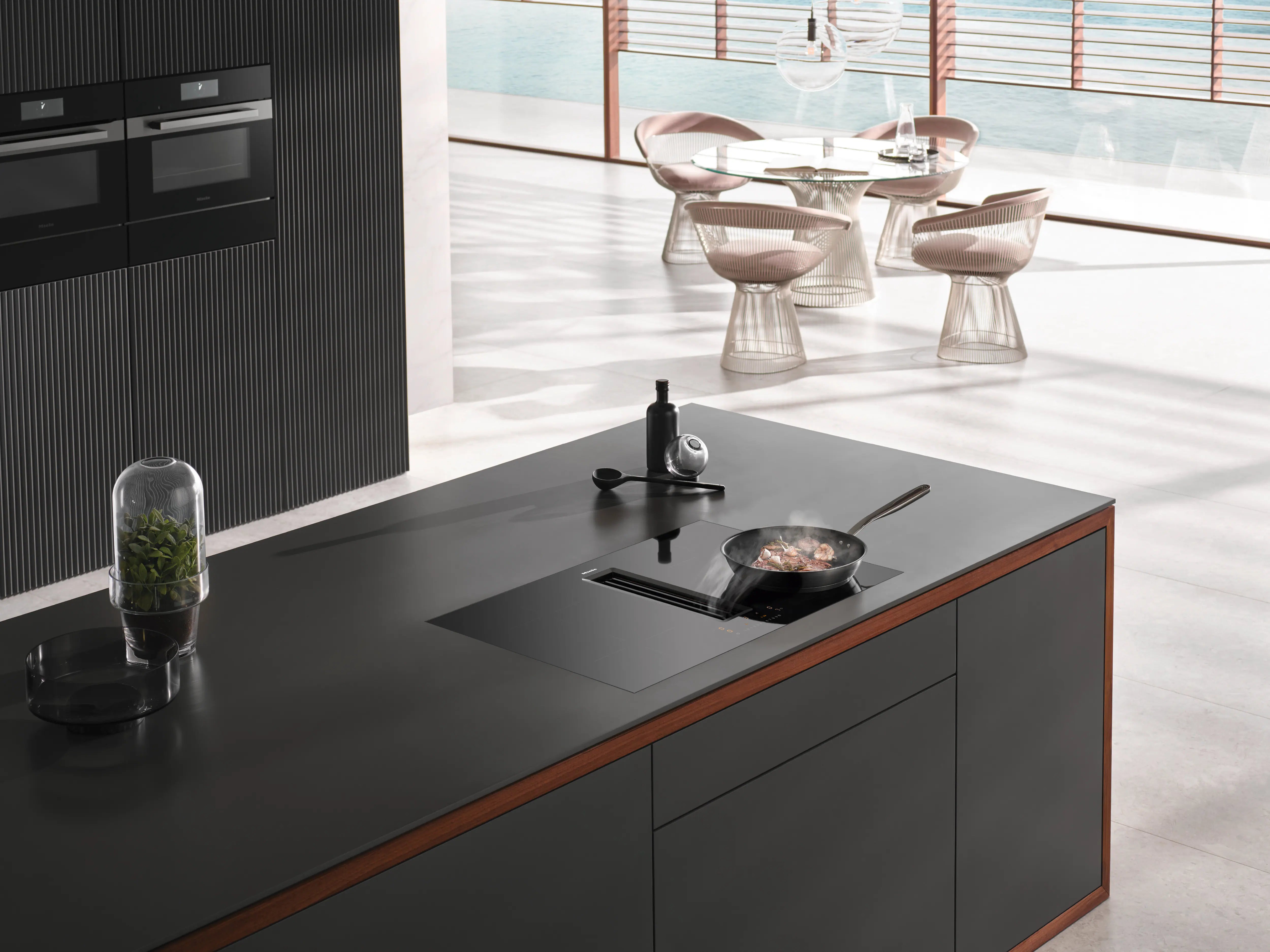 Miele KMDA 7272 FL-U DFS - Induktionskogeplade med emhætte billede 4