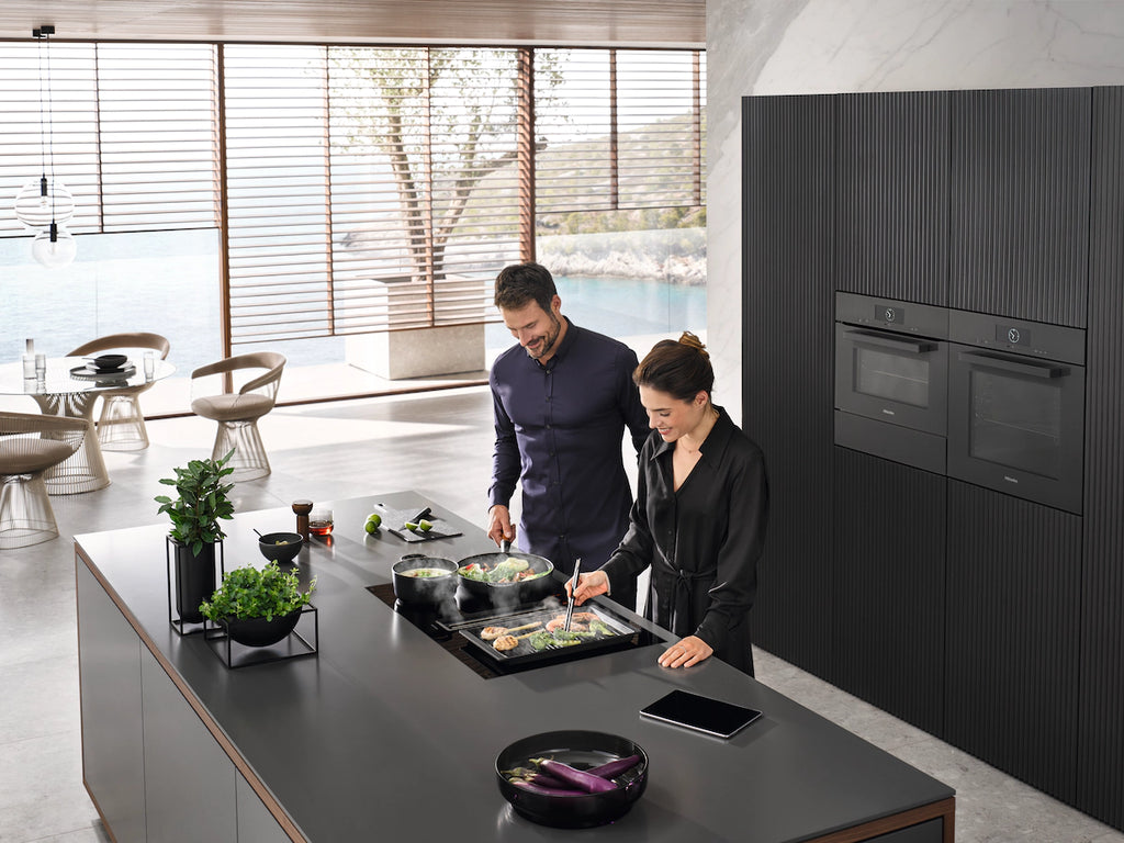 Miele KMDA 7473 FL-A DFS - Induktionskogeplade med emhætte
