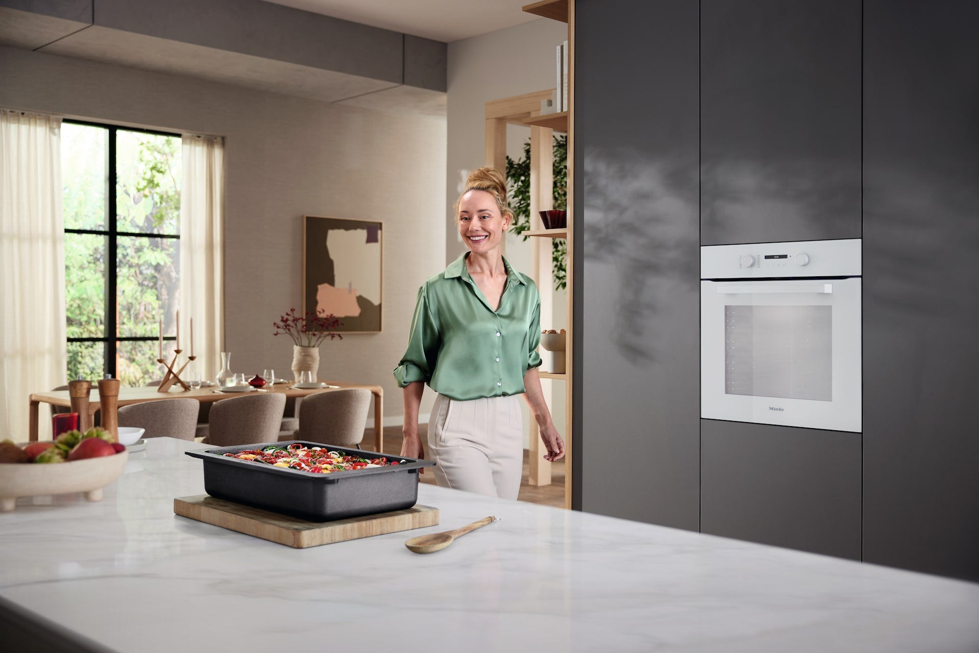 Miele H2861B brillanthvid indbygningsovn billede 4
