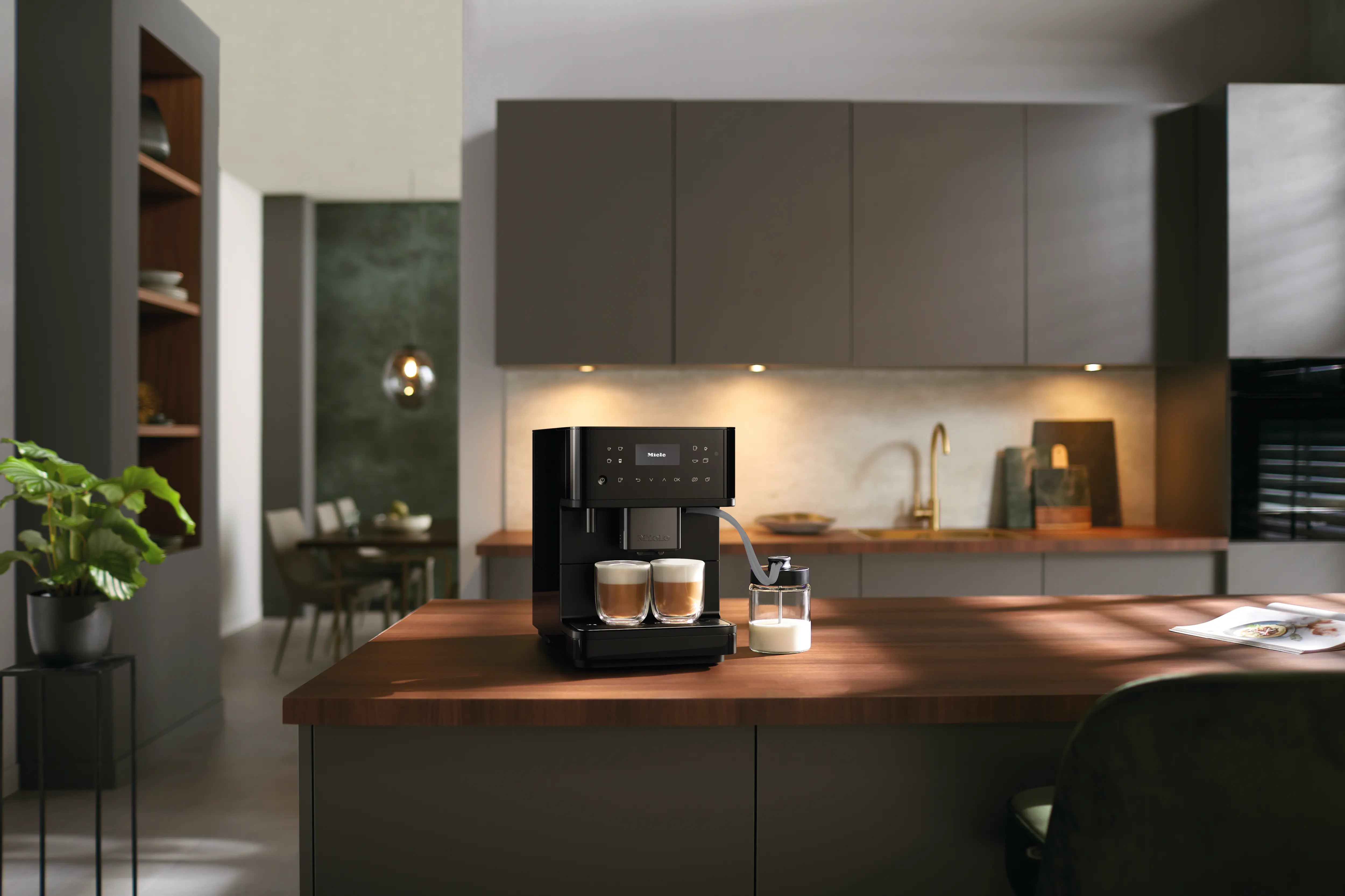 Miele CM 6360 125 Edition obsidiansort mat espressomaskine