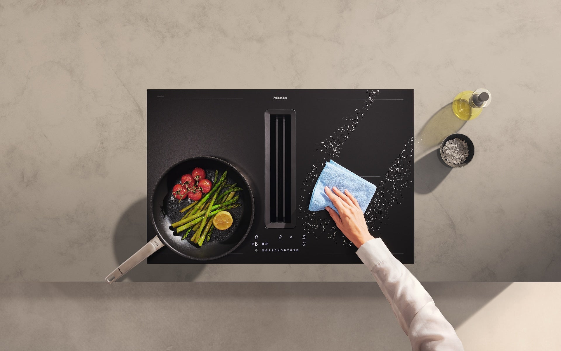 Miele KMDA7876FL-A Induktionskogeplade med indbygget emhætte billede 4