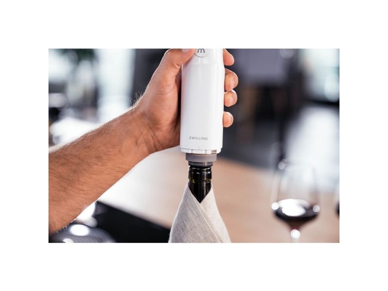 Zwilling Fresh & Save handheld vacuum bag sealer - white