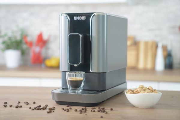 Unold Kaffeevollautomat LUCA 28835, 1,2 L, Kaffebønner, Indbygget kværn, 1470 W, Sort, Rustfrit stål billede 3