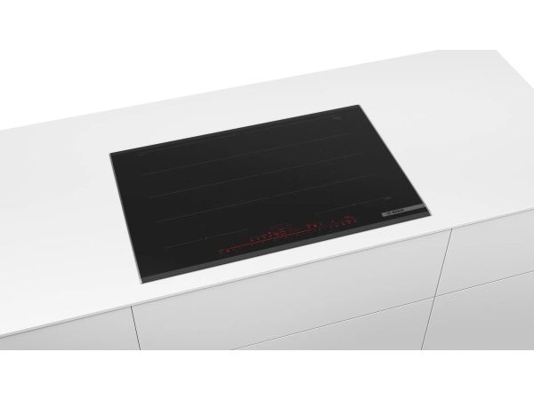 Bosch Serie | 8 PXY875DW4E - Induktions kogeplade - 4 plader - Niche - bredde: 75 cm - dybde: 49 cm facetteret front og bagpynt, - med rustfrit stål-sidepynt - sort