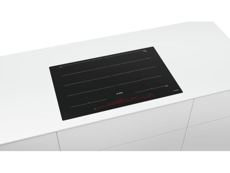 Bosch Serie 8 PXY801DW4E til planlimning med PerfectFry stegesensor og Home Connect