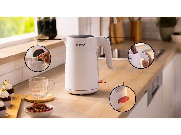 Bosch Elkedel My Moment TWK2M161 - Hvid - 2400 W