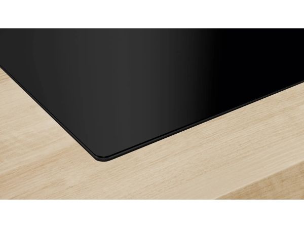 Bosch PVQ811H26E 5 Års Garanti Serie 6 Kogeplade Med Indbygget Emhætte