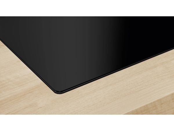 Bosch Serie 4 PVS611B16E induktionskogeplade med integreret emhætte