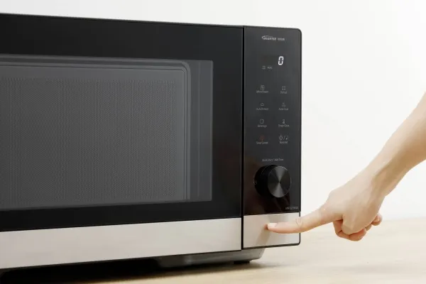 Panasonic NN-GD38QSEPG