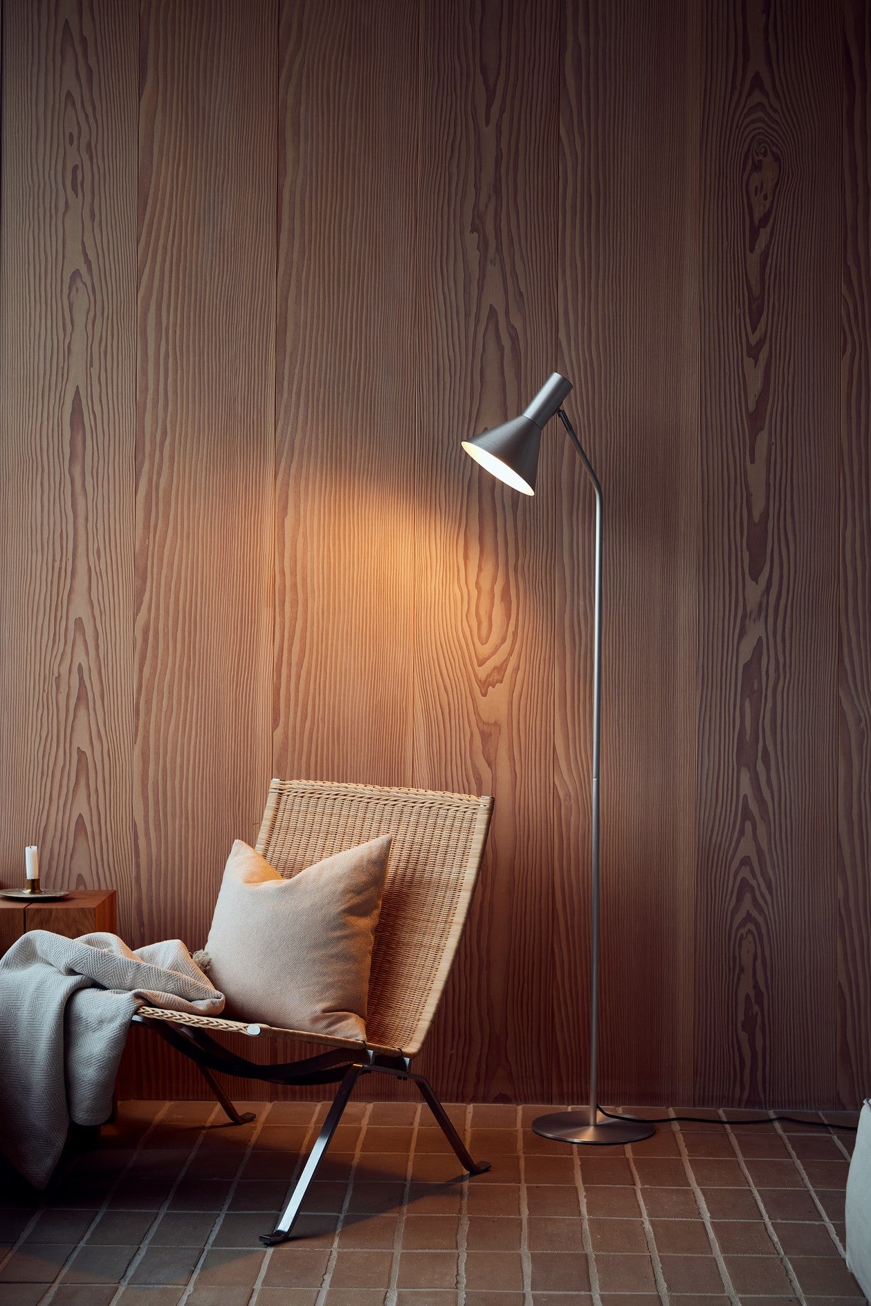 Lyss Gulvlampe Brushed Aluminium billede 3