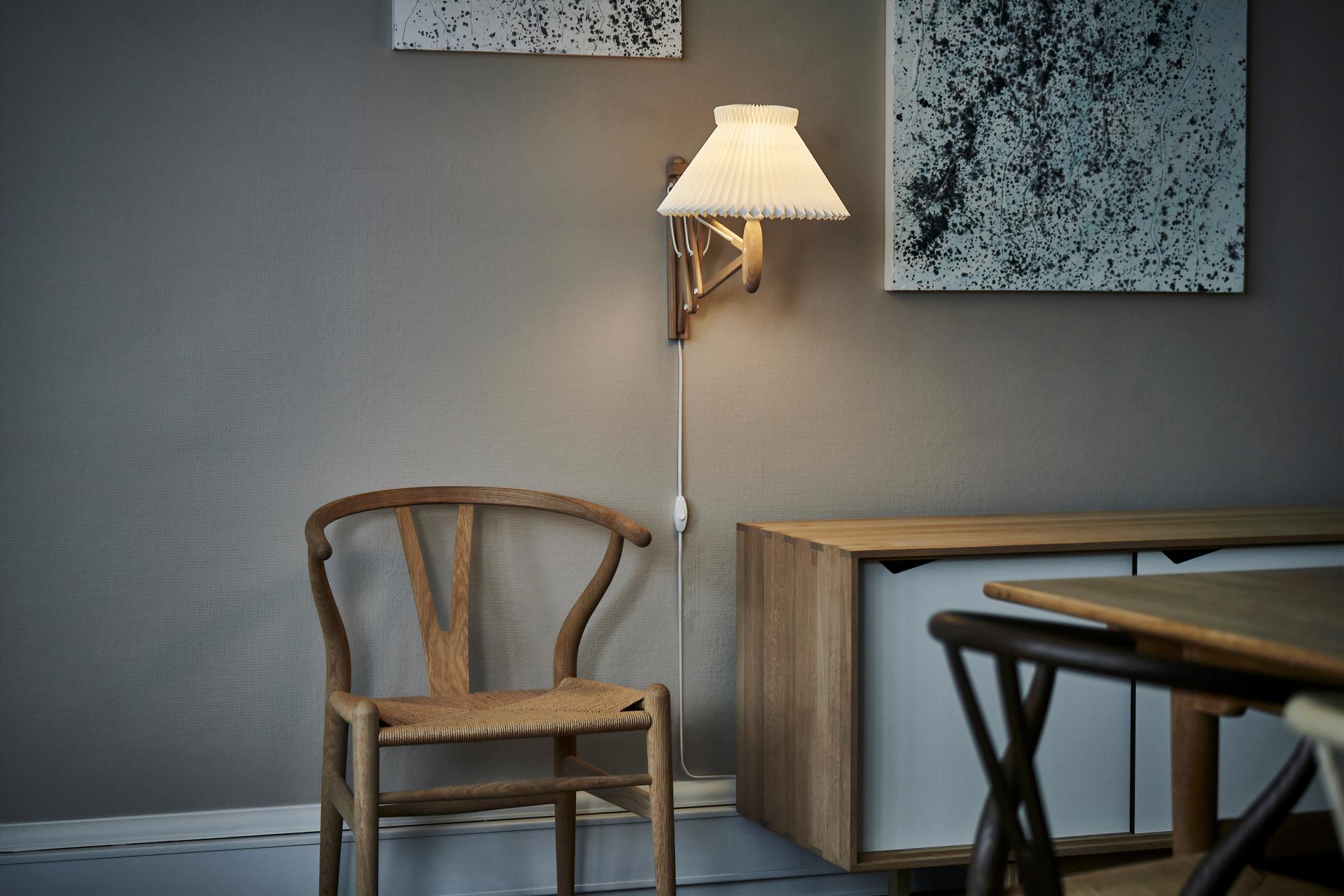 Le Klint 224-1 Sax Væglampe Røget Eg billede 3