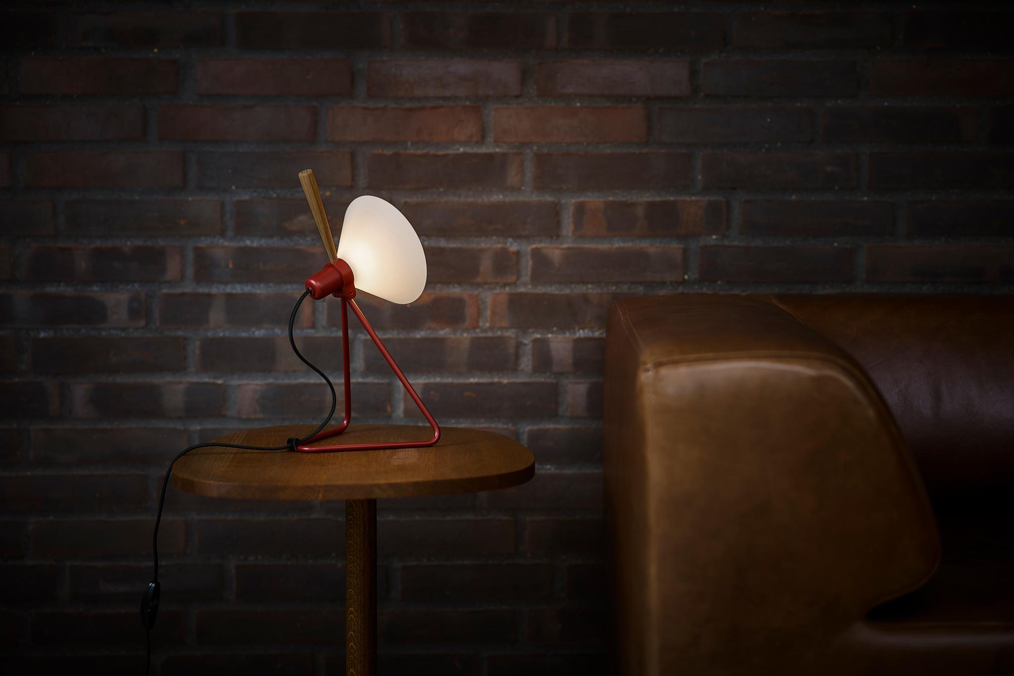 Spot rustrød bordlampe billede 3
