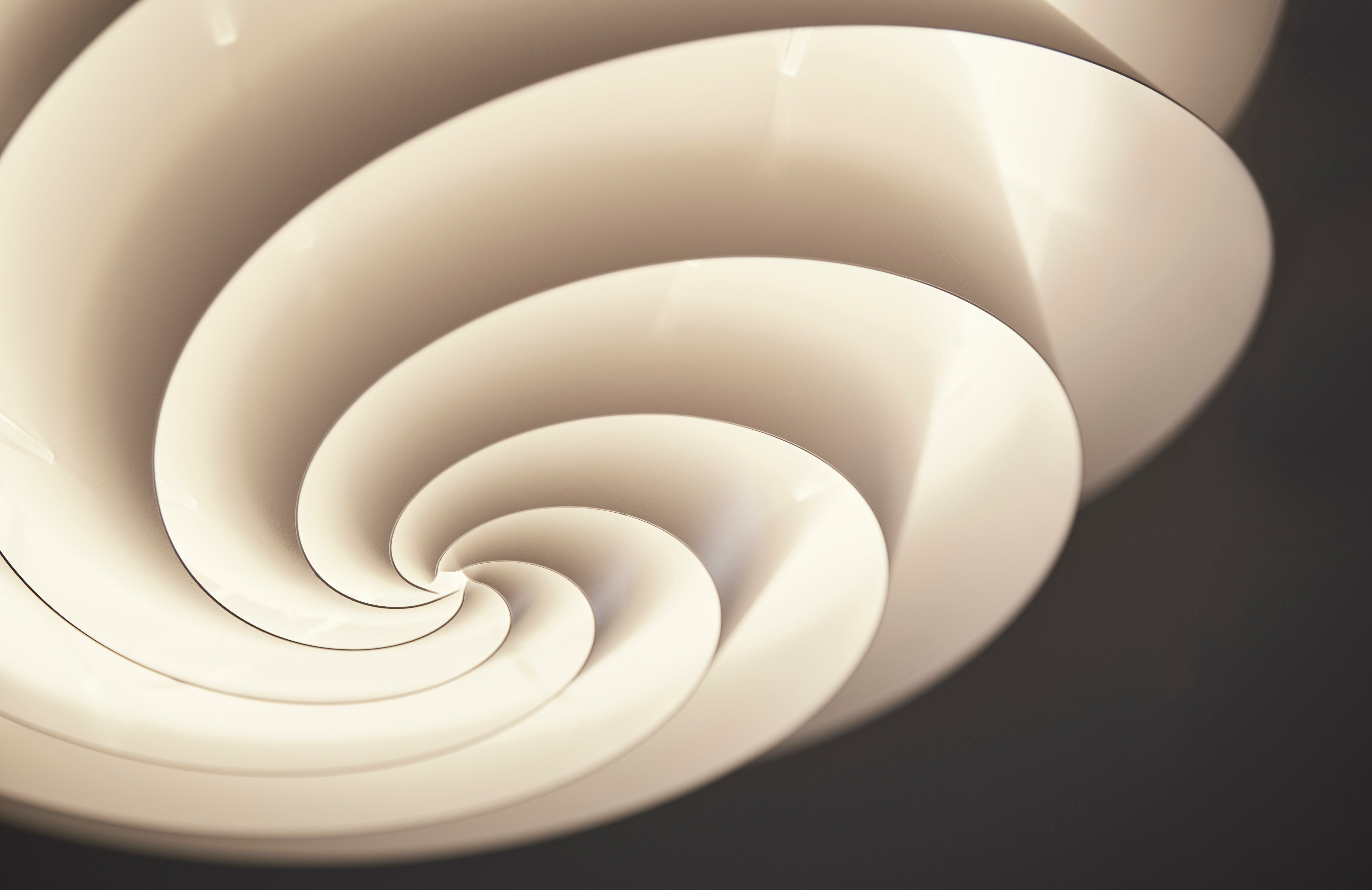 Model 1320 Swirl Ø37 hvid lofts/væglampe billede 4