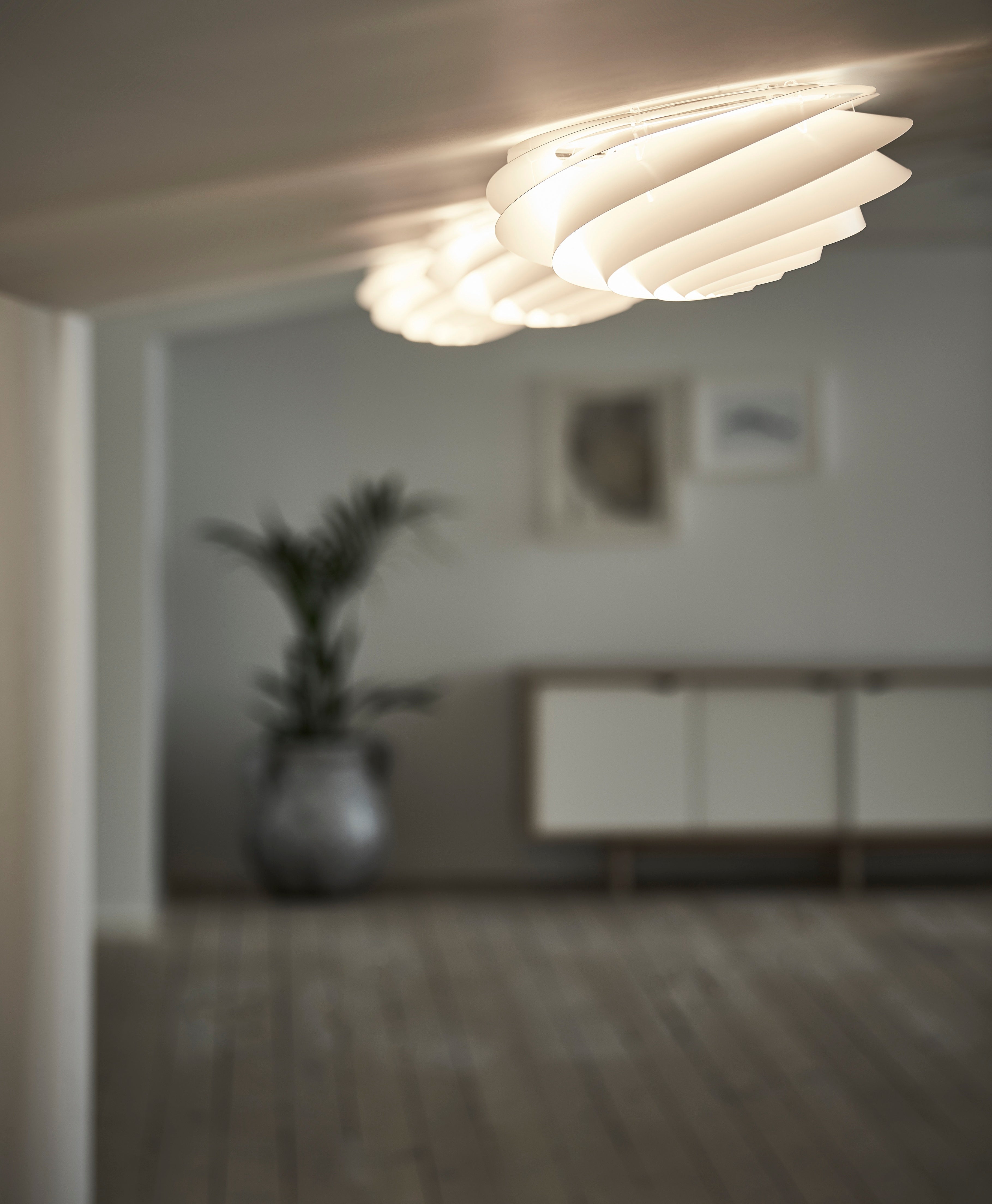 Model 1320 Swirl Ø37 hvid lofts/væglampe billede 3