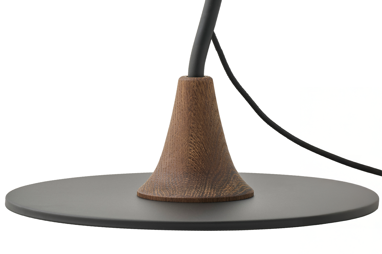 Le Klint 330 Bouquet Bordlampe Smoked Oak Black billede 4