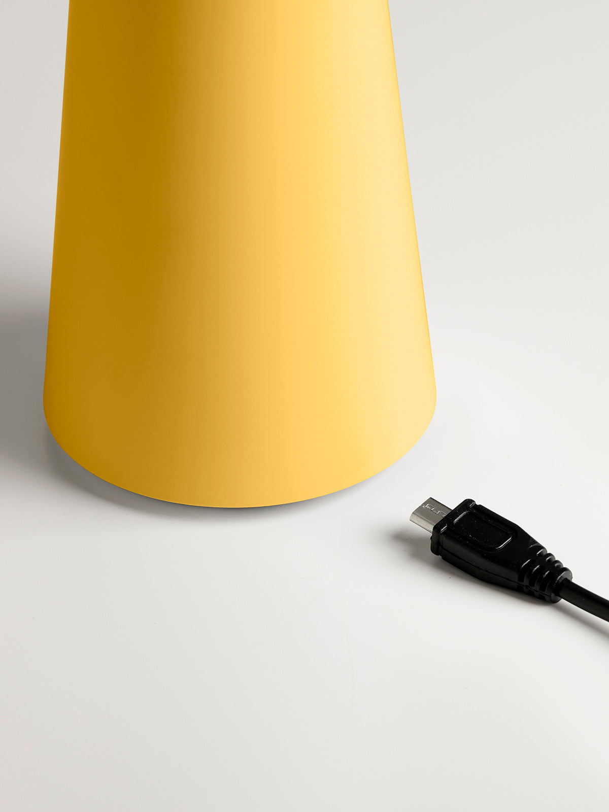 Move Me Støvet Gul Portable Bordlampe billede 4