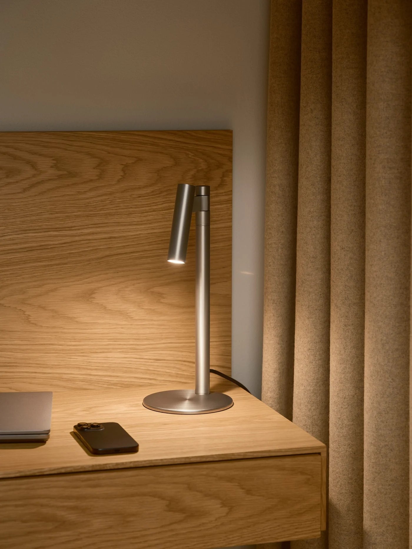 Makoto Bordlampe Satin Krom billede 3