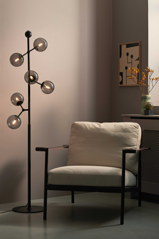 Atom Gulvlampe Smoke Ø37 - Halo Design billede 4