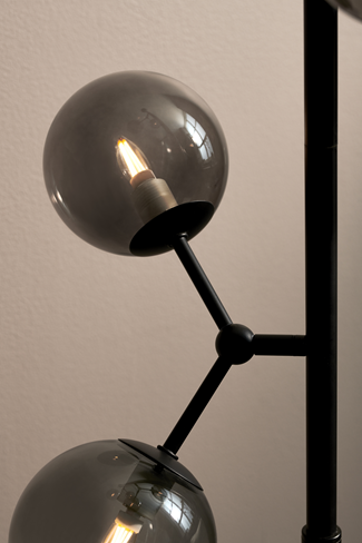 Atom Gulvlampe Smoke Ø37 - Halo Design billede 3
