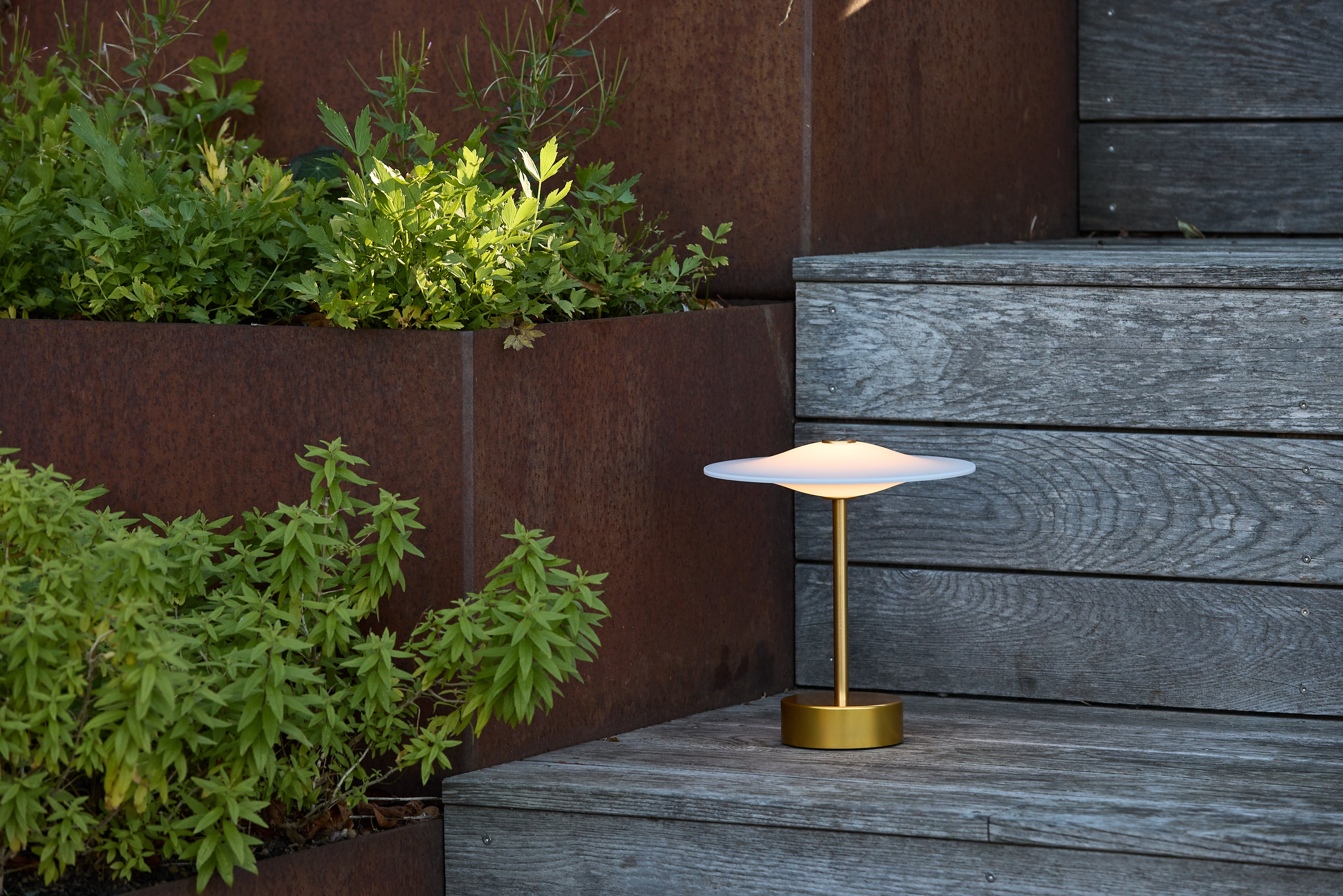 Piet Hein Sinus22 Bordlampe Messing billede 4