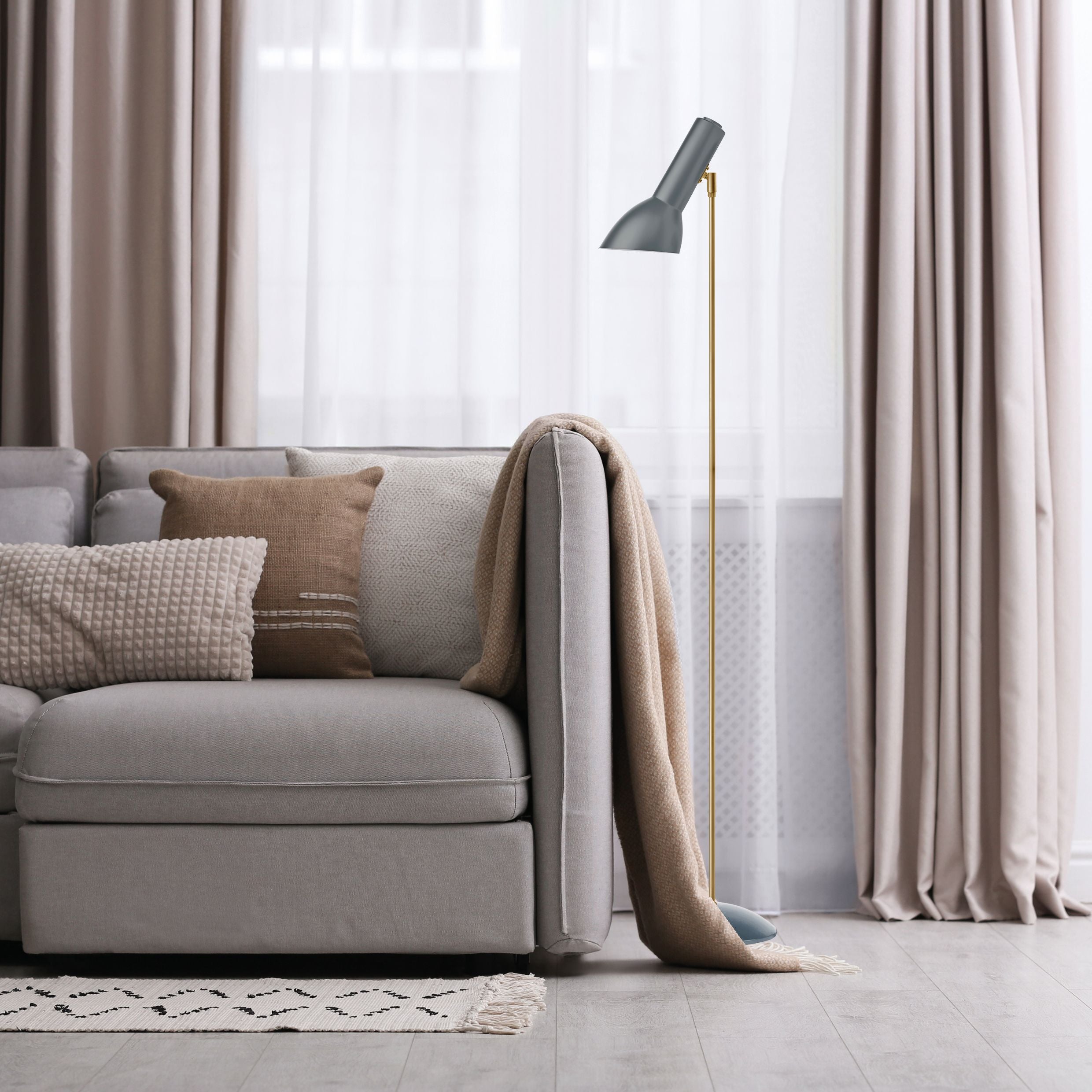 Oblique Flintgrå/Messing - Gulvlampe billede 3