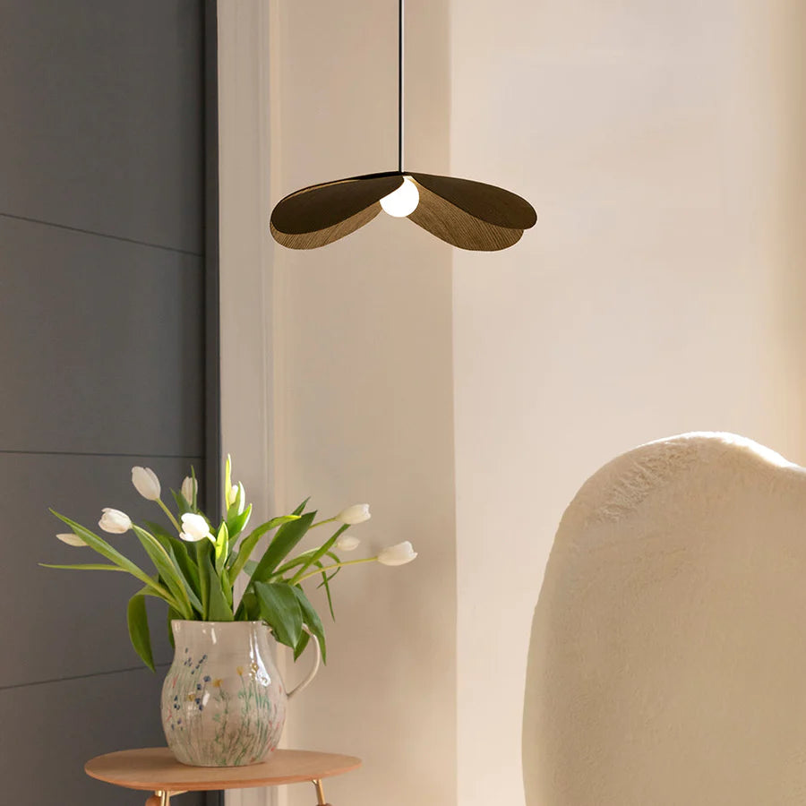 Forget Me Not Medium Pendel Ø28 Dark Oak - UMAGE billede 4