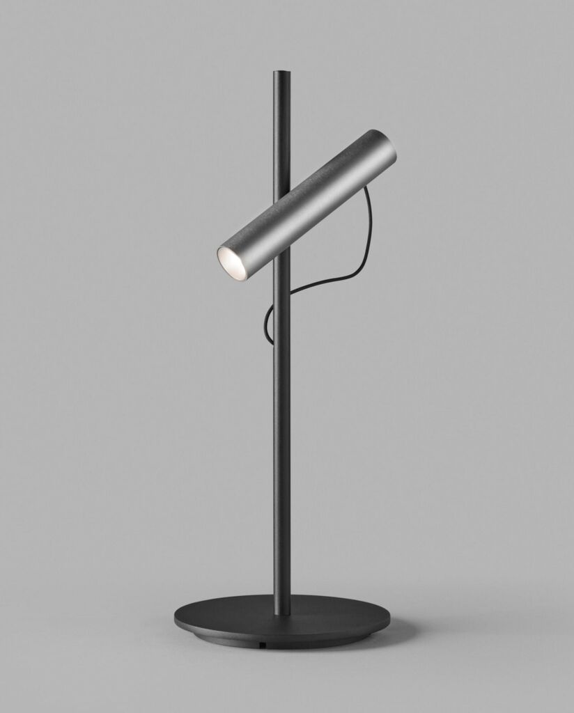Spirit T1 titanium LED bordlampe billede 1