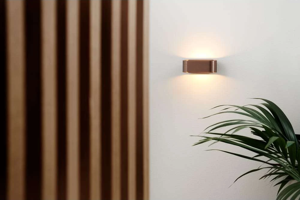 Aura W1 LED 2700/3000K væglampe messing billede 3
