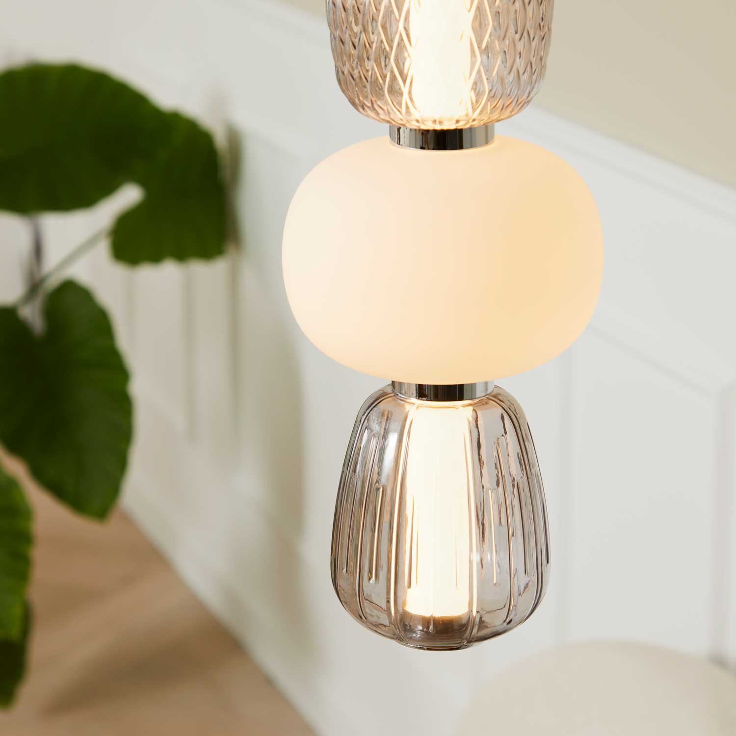 LOOM Design Pearl 5 grå/opal/krom pendel billede 2