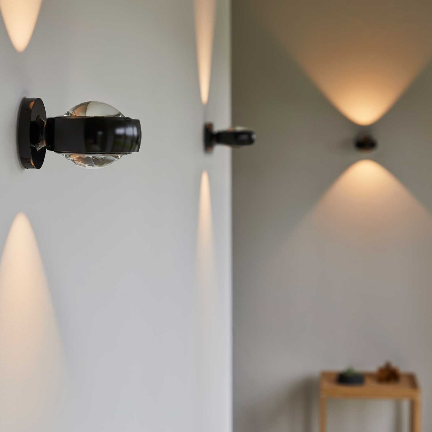 Optic blanksort LED væglampe billede 2