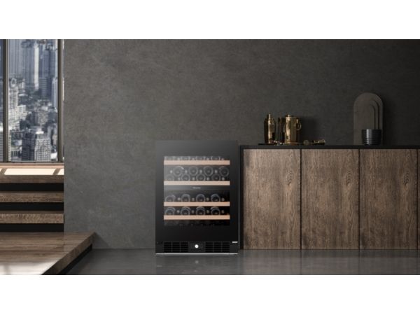 Hisense RW3N122GALF, Vin køleboks, Indbygget, 46 flaske(r), 60 W, F, Sort