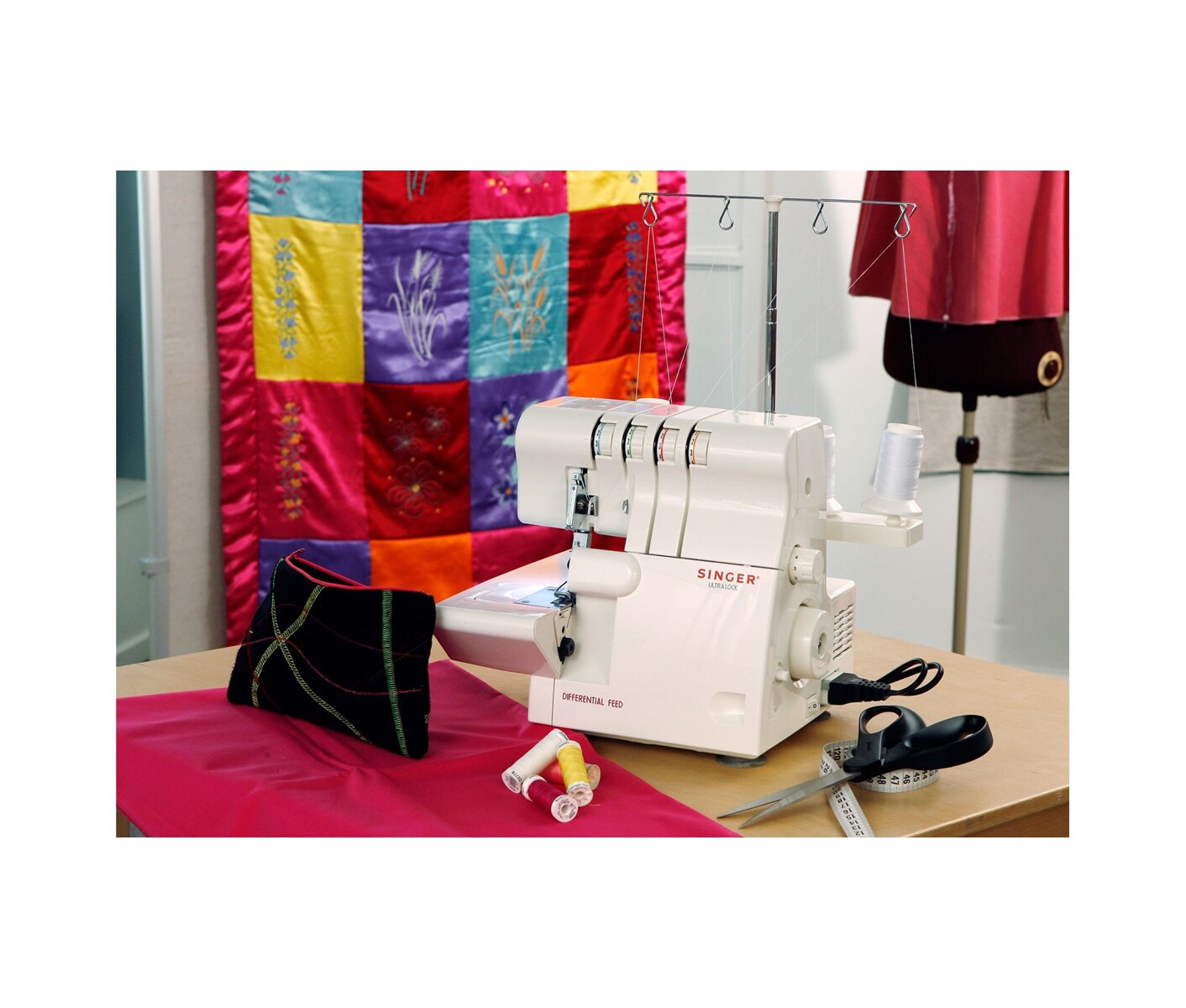Singer 14SH654N Overlock Symaskine billede 4