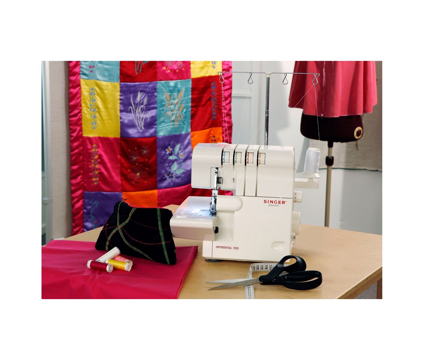 Singer 14SH654N Overlock Symaskine billede 2