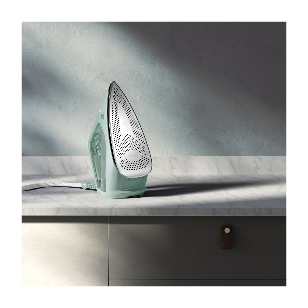 Electrolux E7SI1-6LG dampstrygejern billede 4