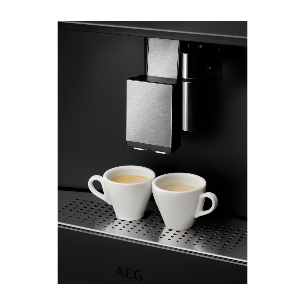 AEG KKB894500B integreret espressomaskine