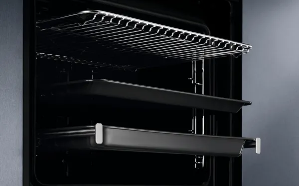 Electrolux SurroundCook 600 EOF5C50BZ - Ovn - til indbygning - niche - bredde: 56 cm - dybde: 55 cm - højde: 57.8 cm - med selv-rengøring - Klasse A - sort billede 3