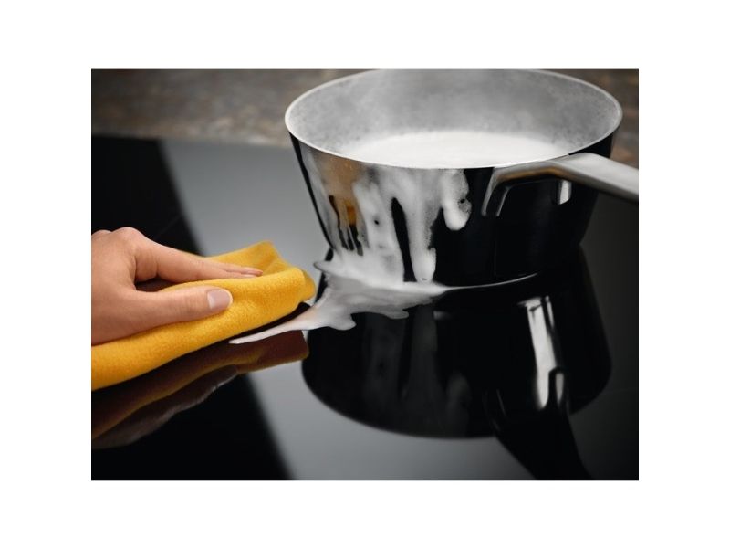 Electrolux LIB60420CK, Sort, Indbygget, 59 cm, Zone induktionskogeplade, Keramisk, 4 zone(s) billede 1