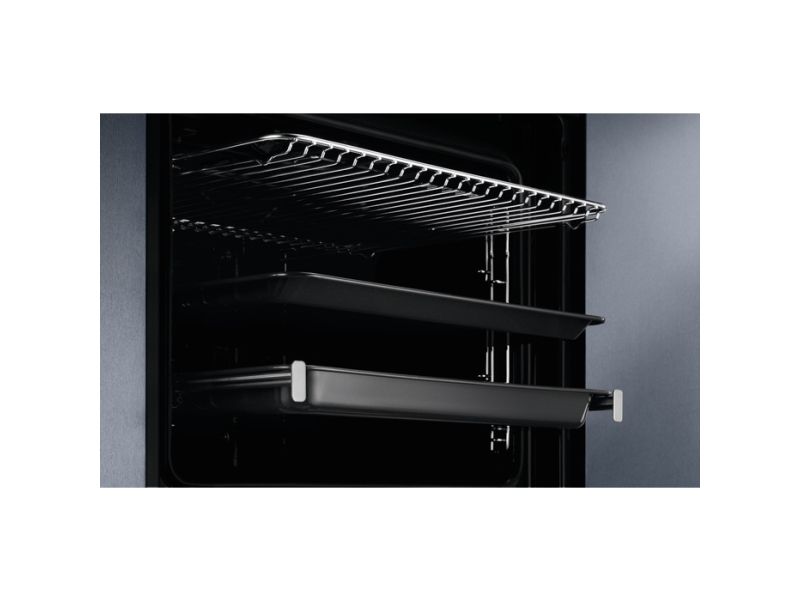 Electrolux SteamBoost 800 EOB8S39WZ - Ovn - med dampfunktion - til indbygning - Wi-Fi - niche - bredde: 56 cm - dybde: 55 cm - højde: 59 cm - med selv-rengøring - Klasse A++ - sort billede 3
