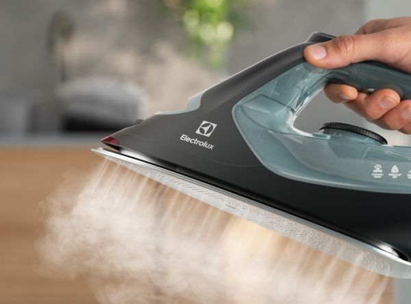 Electrolux E7SI2-6OG, Dampstrygejern, RESILIUM-sålplade, 2,5 m, 230 g/min, Grøn, 45 g/min billede 4