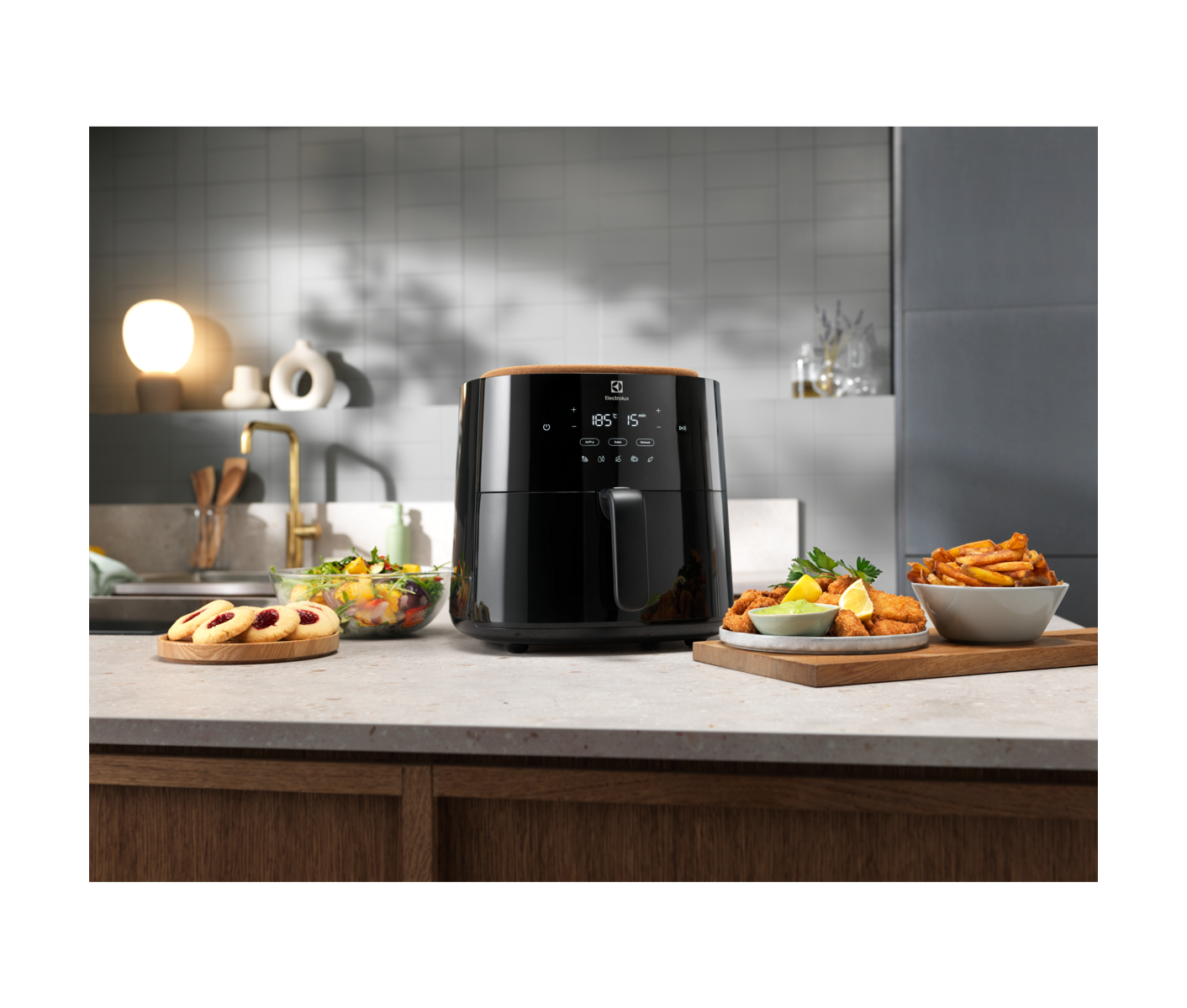 Electrolux EAF7B Airfryer  Airfryer - Farve:  Sort billede 3