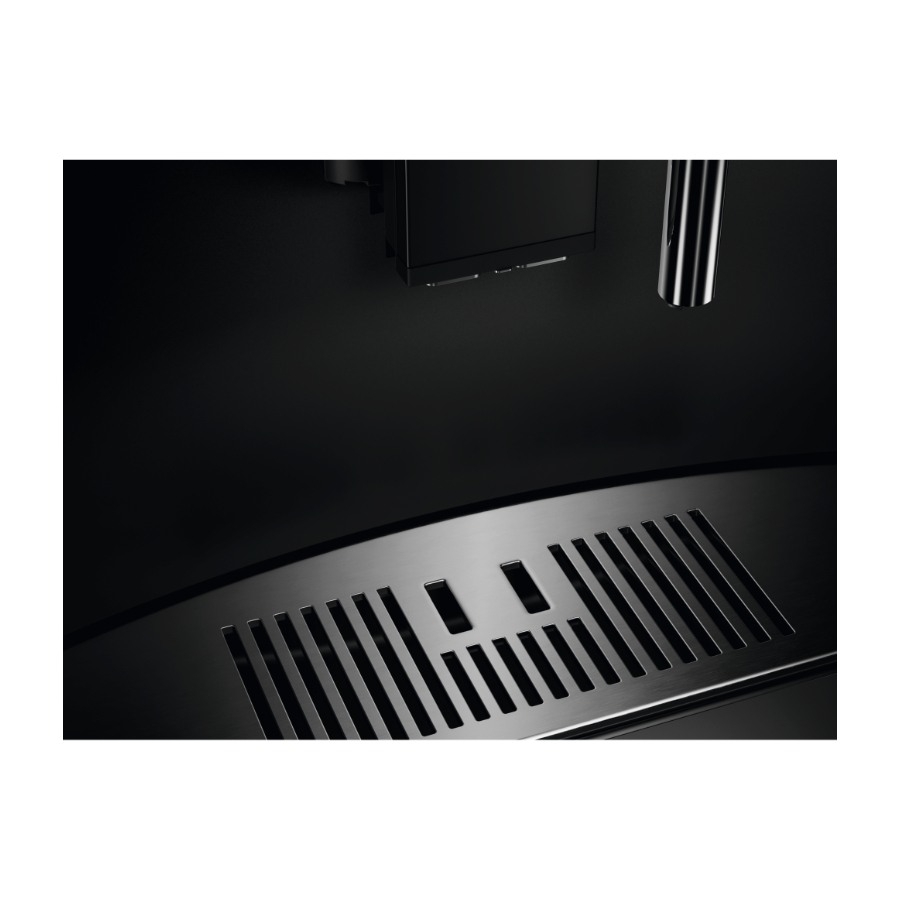 AEG 8000-serien TC8NK7T integreret espressomaskine