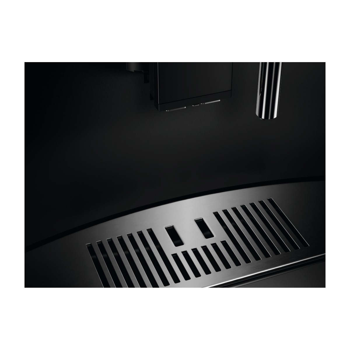 AEG 8000-serien TC8NK7T integreret espressomaskine billede 3