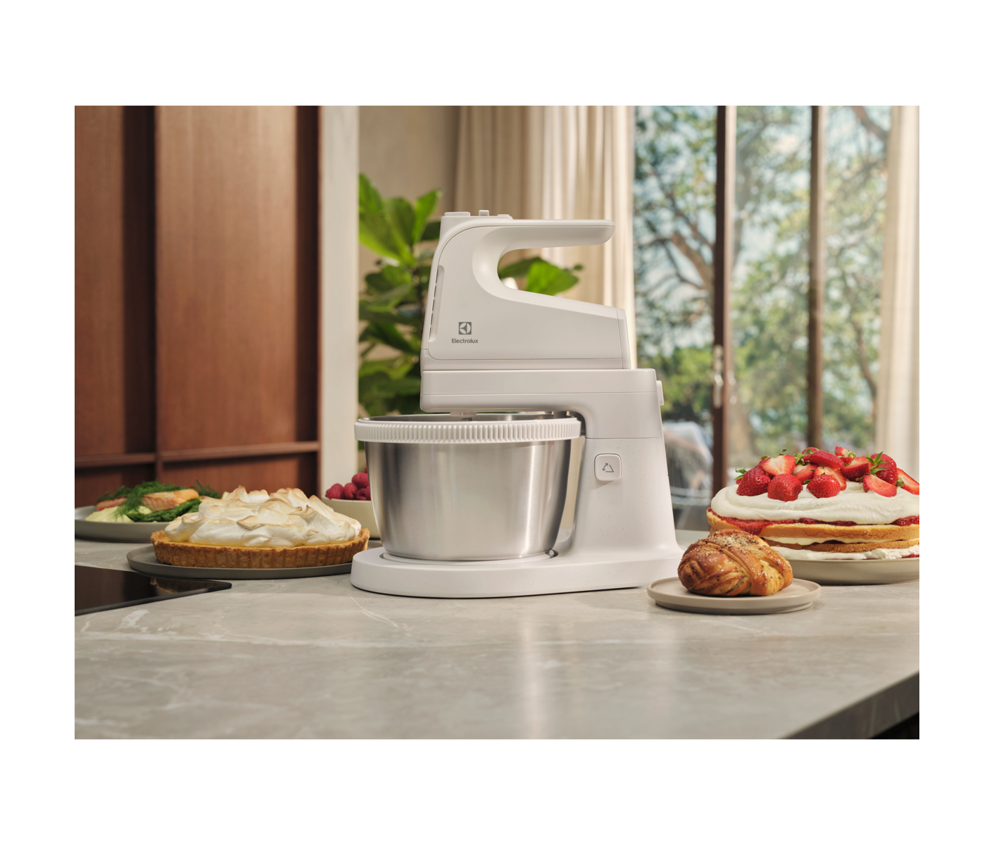 Electrolux ESM4W Håndmikser Med Stativ Håndmixer