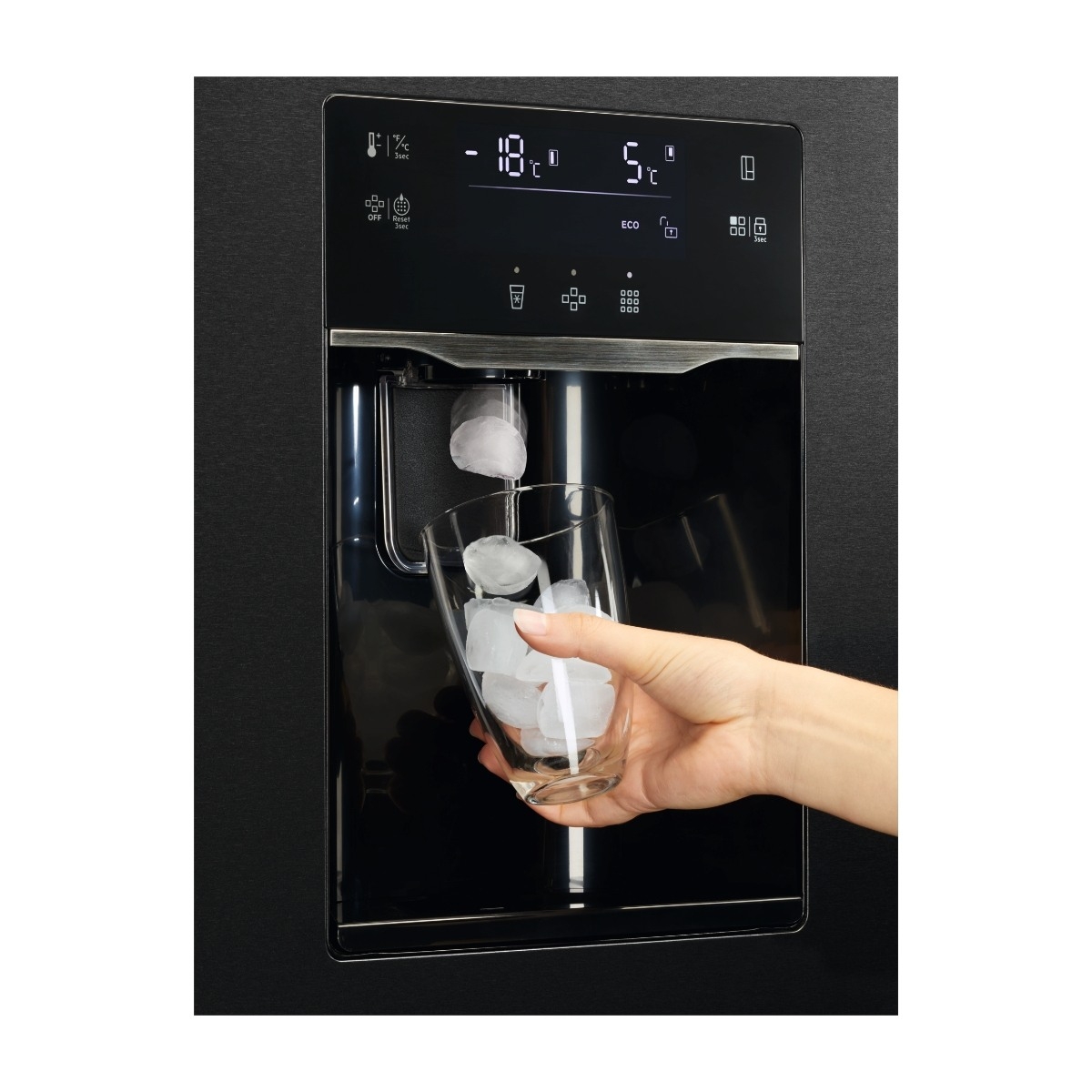 AEG 9000-serien ORX9V351DB side by side