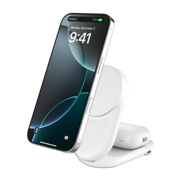 Belkin UltraCharge 2-i-1 sammenklappelig magnetisk oplader 25 W Qi2, hvid billede 3