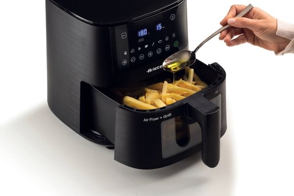 Ariete 4633/00, Varmluftsteger, 4 L, 1,5 kg, 200 °C, Enkelt, Sort