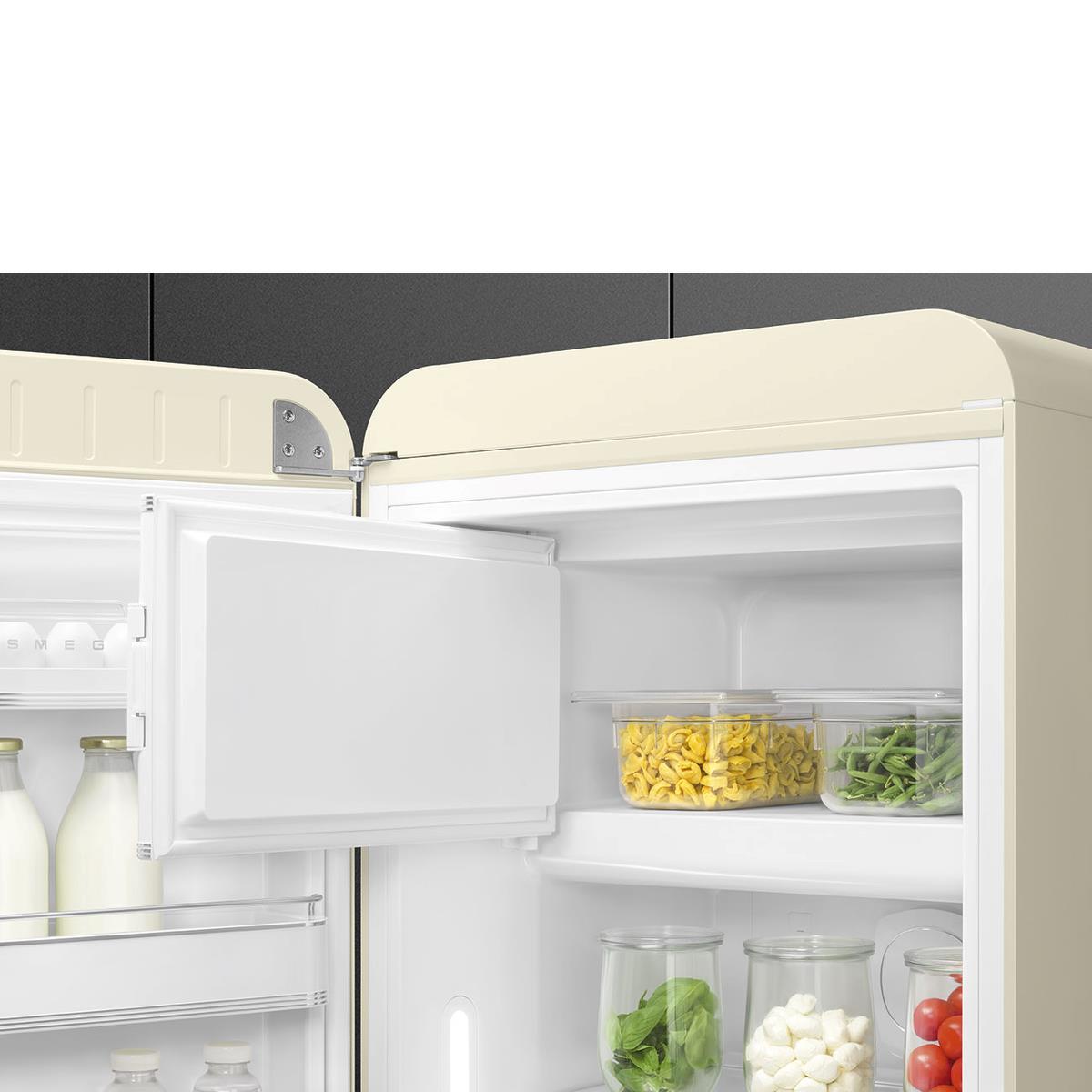 Smeg FAB28LCR6 Creme Retro