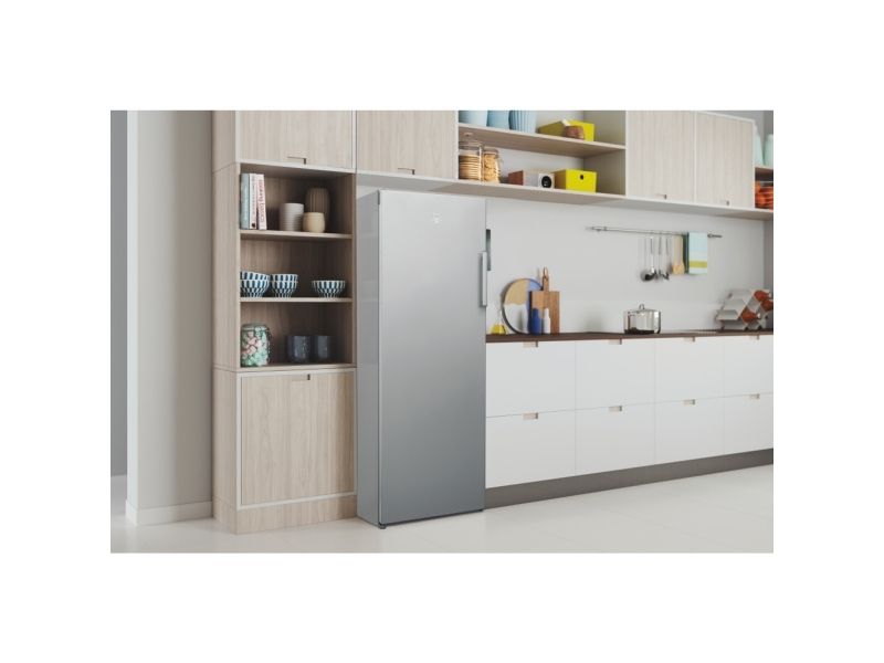 Indesit UI6 2 S, 245 L, 12 kg/24t, 35 dB, 4*, E, Sølv