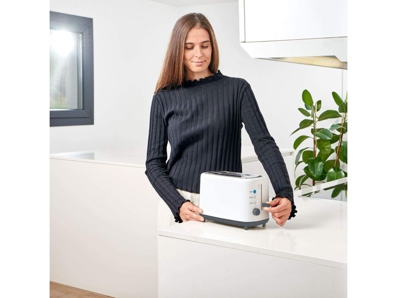Black &amp Decker BLACK DECKER TOSTER BXTO820E